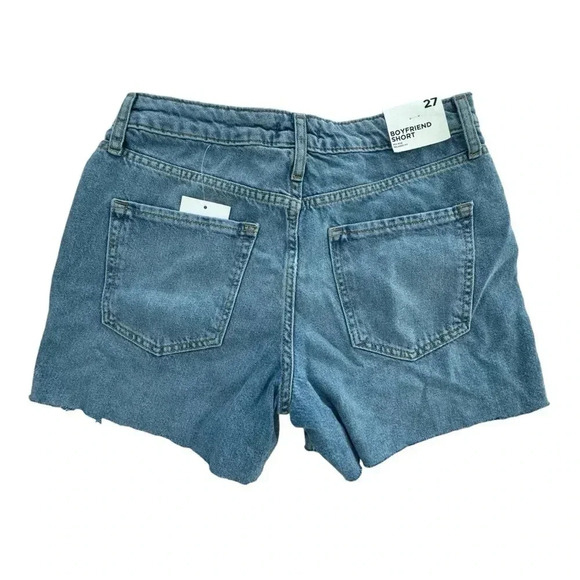 Boyfriend High Waisted Light Blue Washed Distressed Jean Shorts. Size 27 - Picture 2 of 9